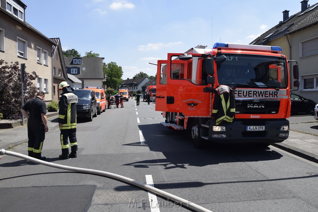 Feuer 1 Koeln Porz Grengel Waldstr P022.JPG - Miklos Laubert